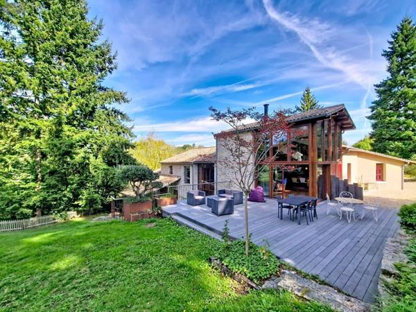 Maison restaurée à vendre à Lezay dans les Deux-Sèvres (79120), ref : 13951