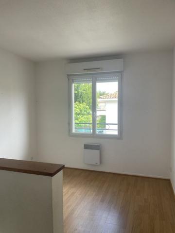 Maison mitoyenne 2 côtés Pessac
