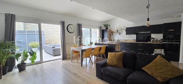 Maison de ville 100 m2 et jardin au calme