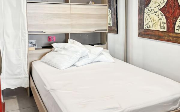 Appartement à vendre    2 pièces • 23,79 m2 Biarritz