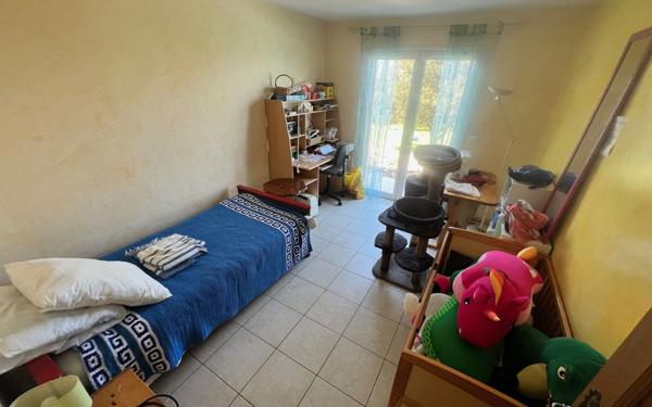 Maison à vendre    6 pièces •  Barjac