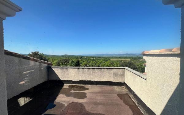 Maison à vendre    6 pièces •  Barjac