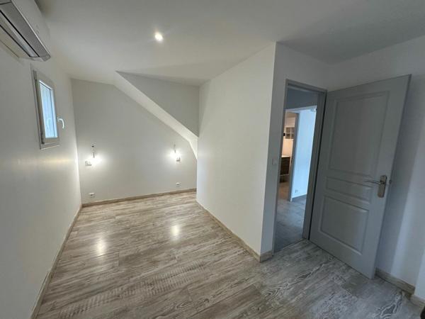 Maison à louer    3 pièces •  Saint-Saturnin-lès-Avignon