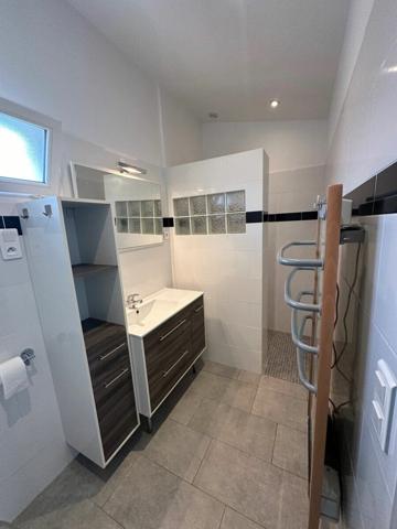 Maison à louer    3 pièces •  Saint-Saturnin-lès-Avignon