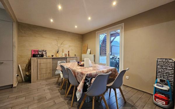 Maison à vendre    5 pièces • 110 m2 Hayange