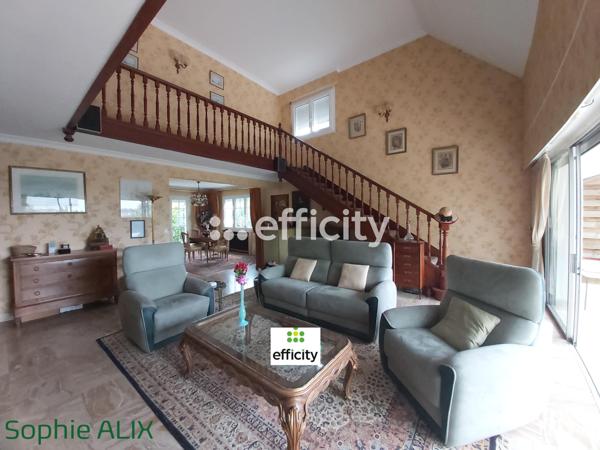 Maison 6 pièces - 190 m² Exclusivité efficity