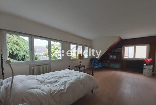 Maison 6 pièces - 190 m² Exclusivité efficity