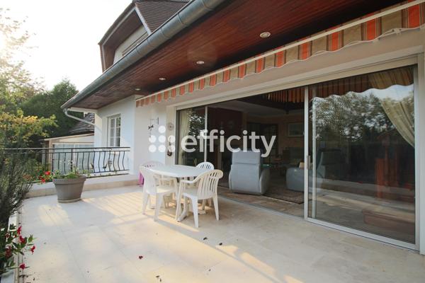 Maison 6 pièces - 190 m² Exclusivité efficity