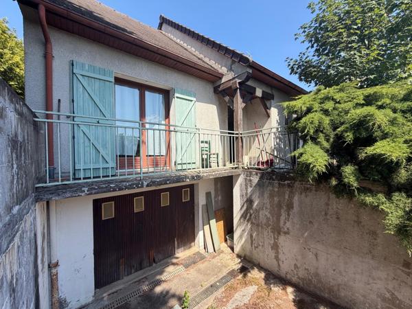 Maison à VILLIERS-SUR-ORGE, 91700 - 10 pièces 190m²