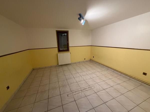 Maison à VILLIERS-SUR-ORGE, 91700 - 10 pièces 190m²