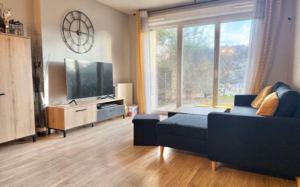 Appartement à vendre    3 pièces • 62 m2 Morangis