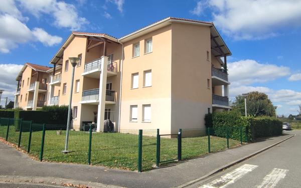 Appartement à louer    3 pièces • 61,81 m2 Vic-en-Bigorre