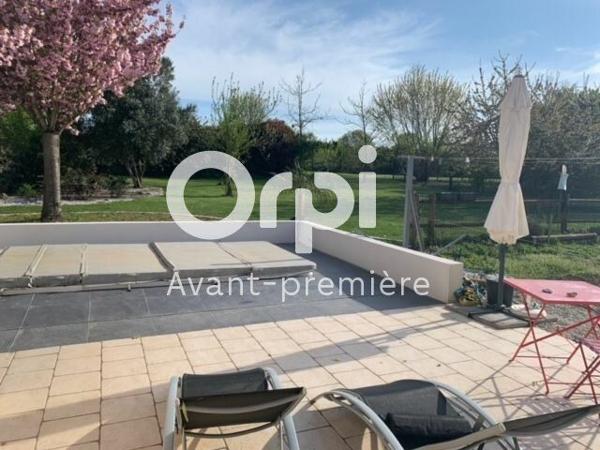 Maison à vendre    5 pièces •  Tonnay-Charente