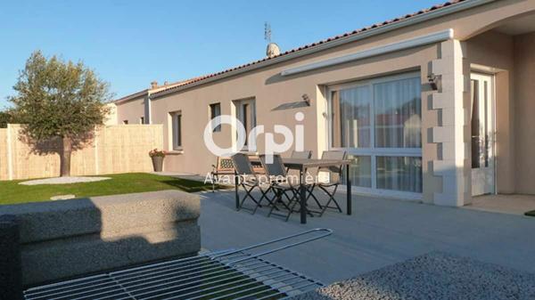 Maison à vendre    5 pièces •  Tonnay-Charente