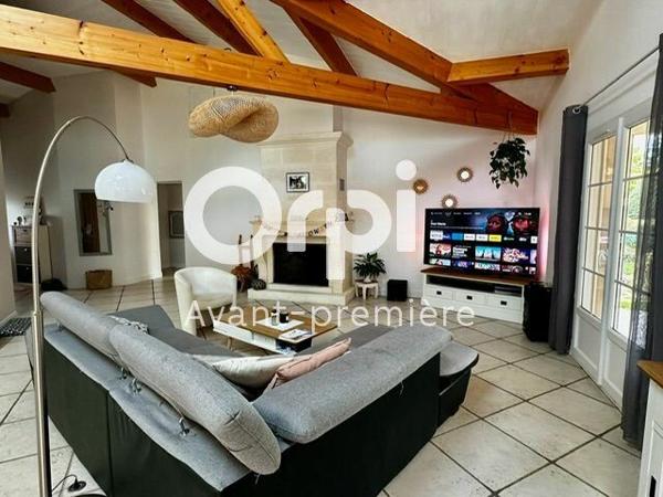 Maison à vendre    5 pièces •  Tonnay-Charente