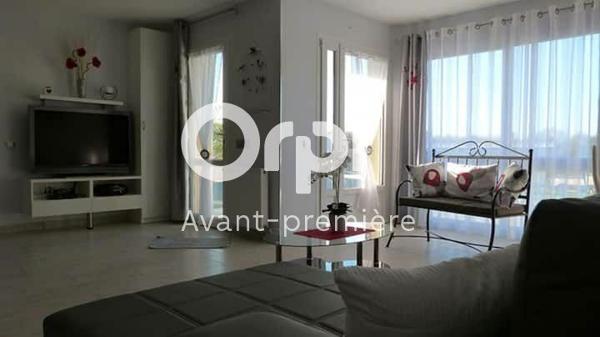 Maison à vendre    5 pièces •  Tonnay-Charente