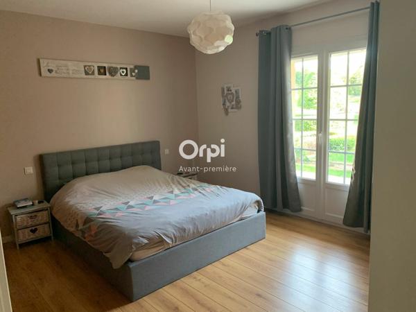 Maison à vendre    5 pièces •  Tonnay-Charente