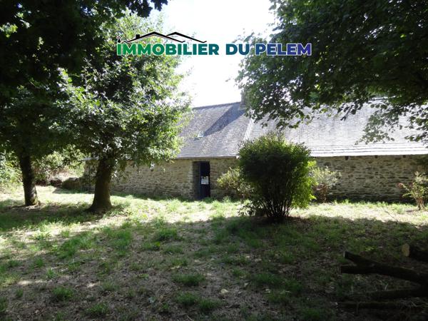 Longère en pierres à la campagne Plounevez-Quintin