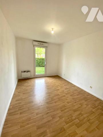 T2 de 58 m2 habitable avec terrasse jardin et garage