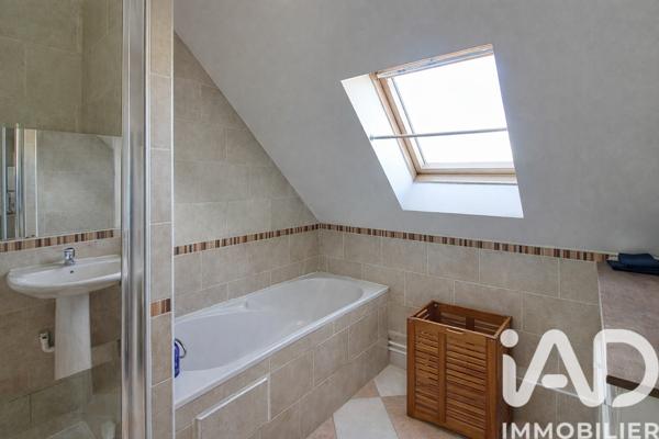 Maison à vendre 6 pièces 168 m² Maurecourt