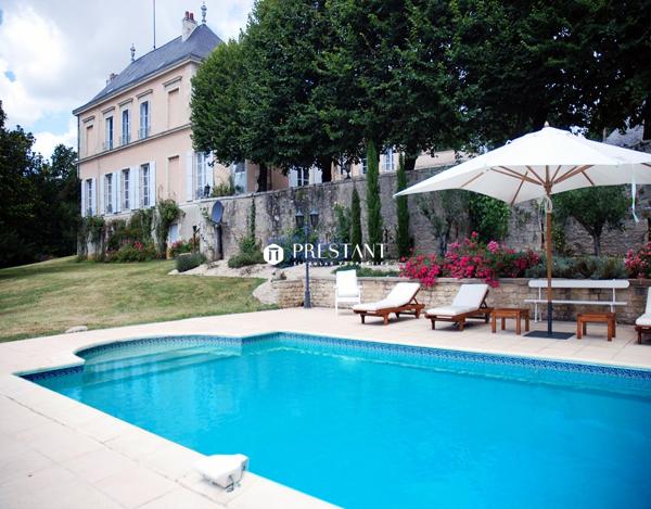 Grande propriété avec Château, gite et dépendances – Secteur Poitiers, POITIERS