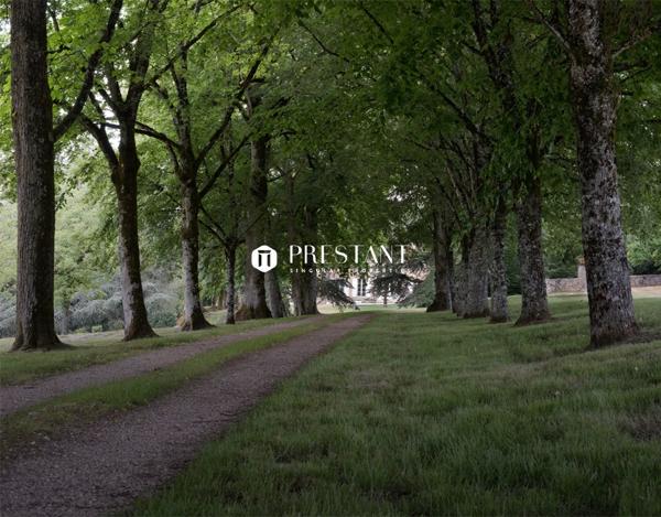 Grande propriété avec Château, gite et dépendances – Secteur Poitiers, POITIERS
