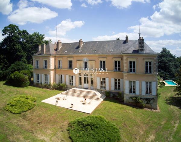 Grande propriété avec Château, gite et dépendances – Secteur Poitiers, POITIERS