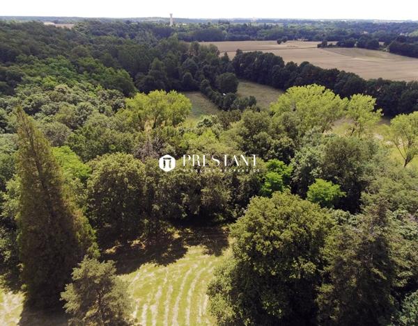 Grande propriété avec Château, gite et dépendances – Secteur Poitiers, POITIERS