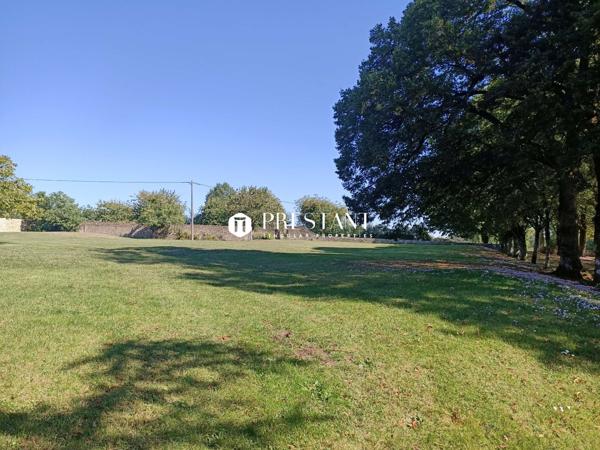 Grande propriété avec Château, gite et dépendances – Secteur Poitiers, POITIERS
