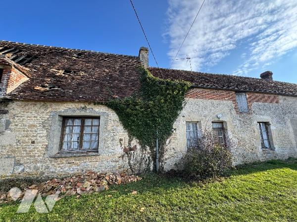 A MORTREE, une maison à usage d'habitation à rénover (41m²)