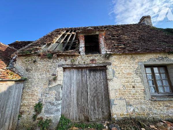 A MORTREE, une maison à usage d'habitation à rénover (41m²)