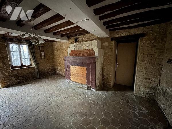 A MORTREE, une maison à usage d'habitation à rénover (41m²)