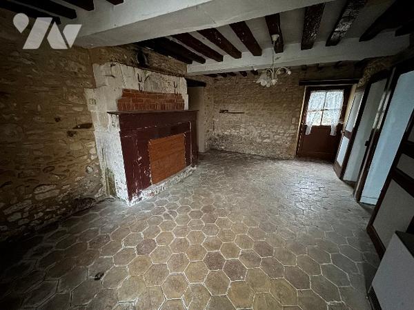 A MORTREE, une maison à usage d'habitation à rénover (41m²)