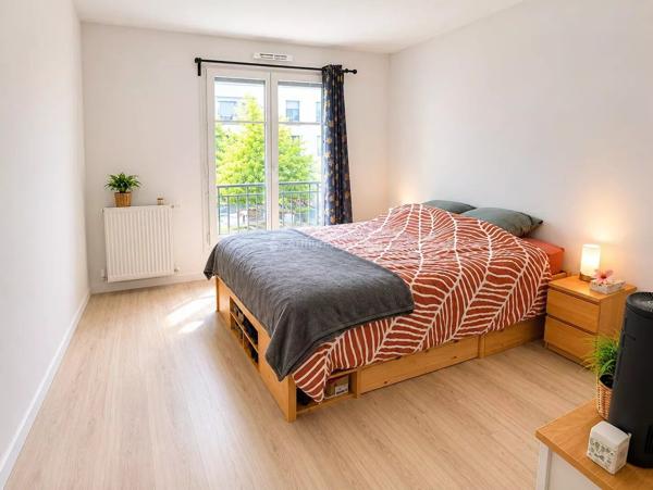 Vente                                                      Appartement
                        
                     3 pièces                      65 m2                     à Chessy