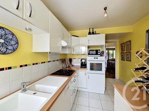 Appartement F4 à vendre  4 pièces - 95,02 m 2   VERSAILLES  - 78