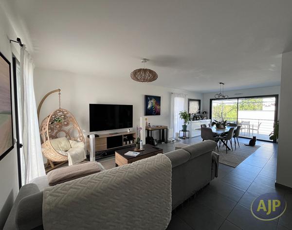 Maison à louer Clisson : 4 pièces, 108m² avec 3 chambre(s) à 975€ - AJP Immobilier Clisson