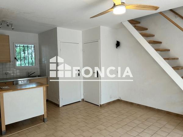 Location Appartement 3 pièces 64.6 m² - 1043 BOULEVARD DES GRAVIERS Bandol 83150