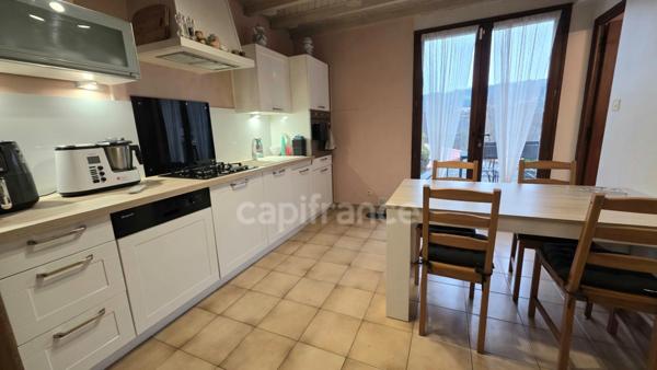 Maison familiale avec vue dégagée à Aurec-sur-Loire (43110)