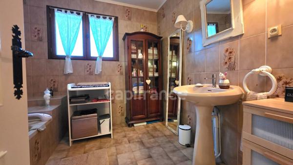 Maison familiale avec vue dégagée à Aurec-sur-Loire (43110)