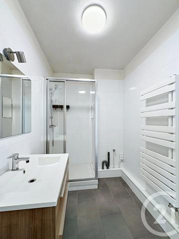 Appartement F3 à vendre  3 pièces - 61,22 m 2   VERSAILLES  - 78