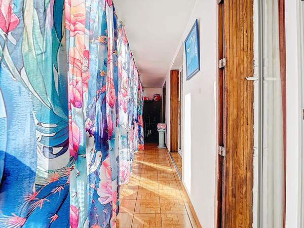 A vendre superbe Appartement 2 pièces de 54 m2  à Marseille - Secteur Bon Secours