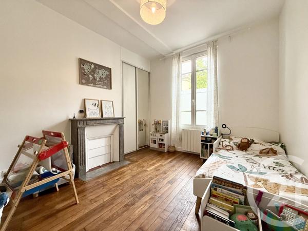 Appartement F5 à vendre  5 pièces - 109,06 m 2   ST GERMAIN EN LAYE  - 78