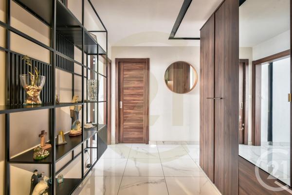 Appartement F4 à vendre  4 pièces - 83,02 m2 LYON - 69009