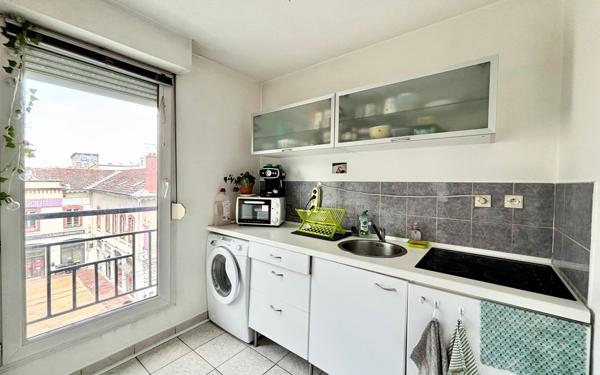 Appartement à vendre    1 pièce • 28 m2 Lyon 3