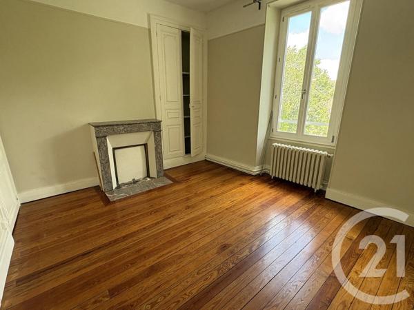 Maison à vendre  6 pièces - 153,86 m 2   CHATEAUROUX  - 36
