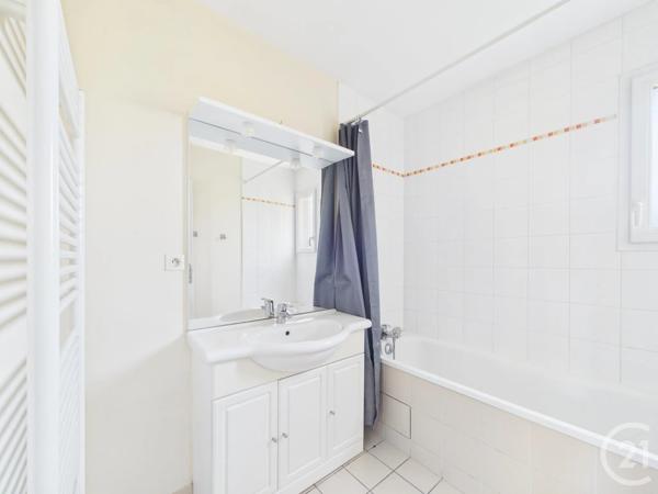 Maison à vendre  5 pièces - 105 m 2   CHARTRES  - 28