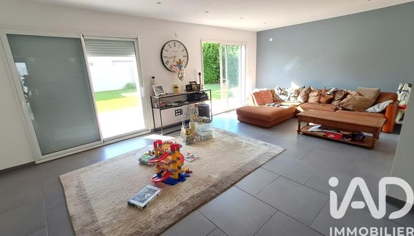 Maison à vendre 12 pièces 276 m² Pecqueuse