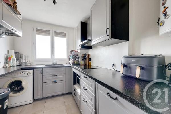 Appartement F3 à vendre  3 pièces - 57,96 m 2   MONTROUGE  - 92