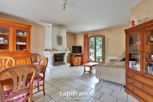 Francheville - Au calme - Maison de 94m² sur parcelle de 615m² avec garagec