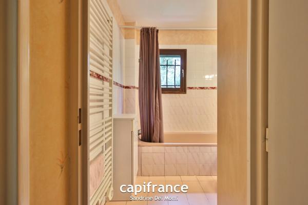 Francheville - Au calme - Maison de 94m² sur parcelle de 615m² avec garagec